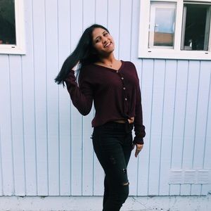 Meet your Posher, Alisha